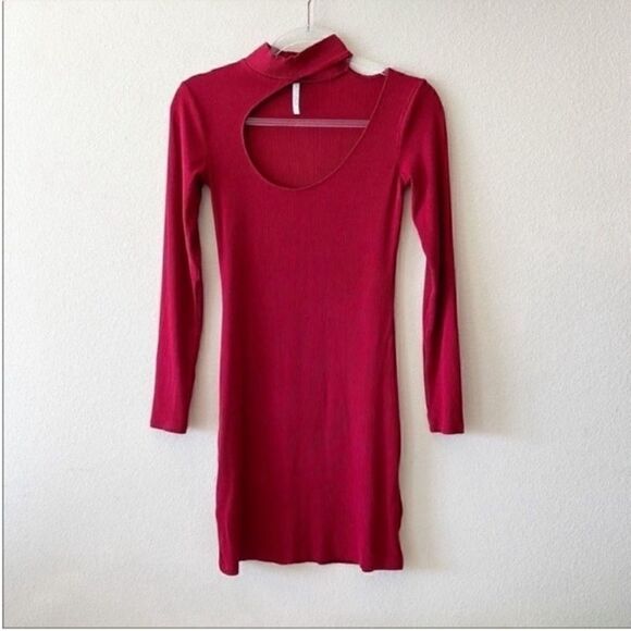 Urban Outfitters Ribbed Cutout Long Sleeve Dress - Picture 2 of 10